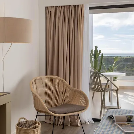 Memmo Baleeira - Design Hotel