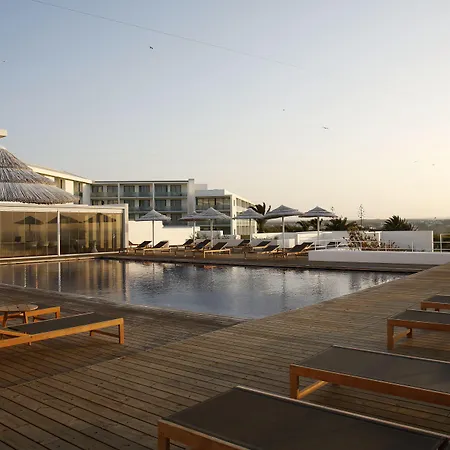 Memmo Baleeira - Design Sagres