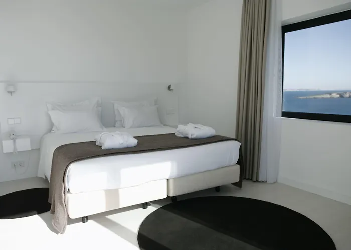 Memmo Baleeira - Design Otel