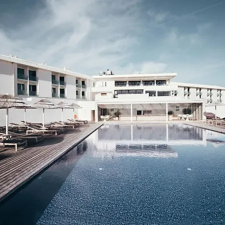 Memmo Baleeira - Design Hotel