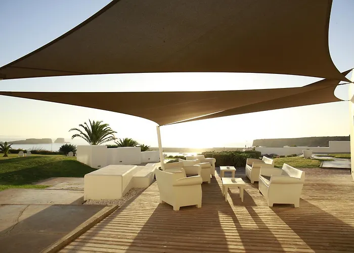 Memmo Baleeira - Design 4* Sagres